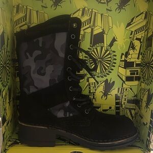 NWOT Fly London Black and Gray Camo Combat Boots